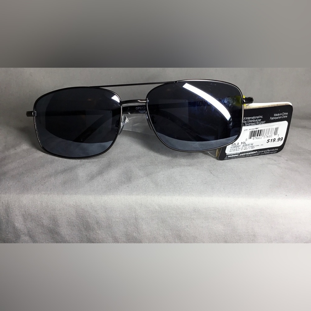 Foster Grant Men’s 2024 Polarized Aviator Style Black Sunglasses Shades